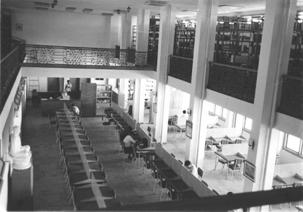 Thư viện Đại học Vạn Hạnh Si Gn 
