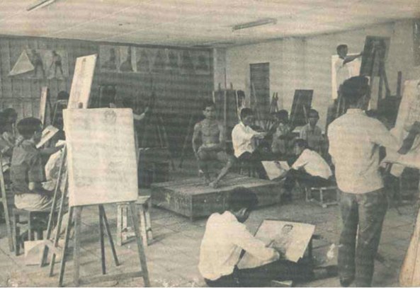 Buổi học hnh họa tại lớp dự bị của trường Quốc gia Mỹ thuật Si Gn đầu thập nin 60